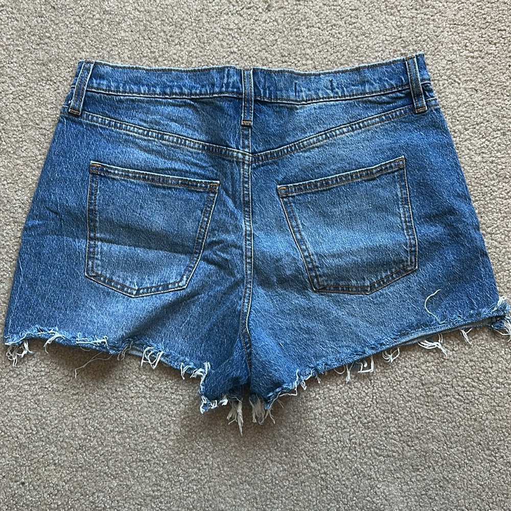 Universal Thread Highest Rise Shortie Short - Picture 2 of 2